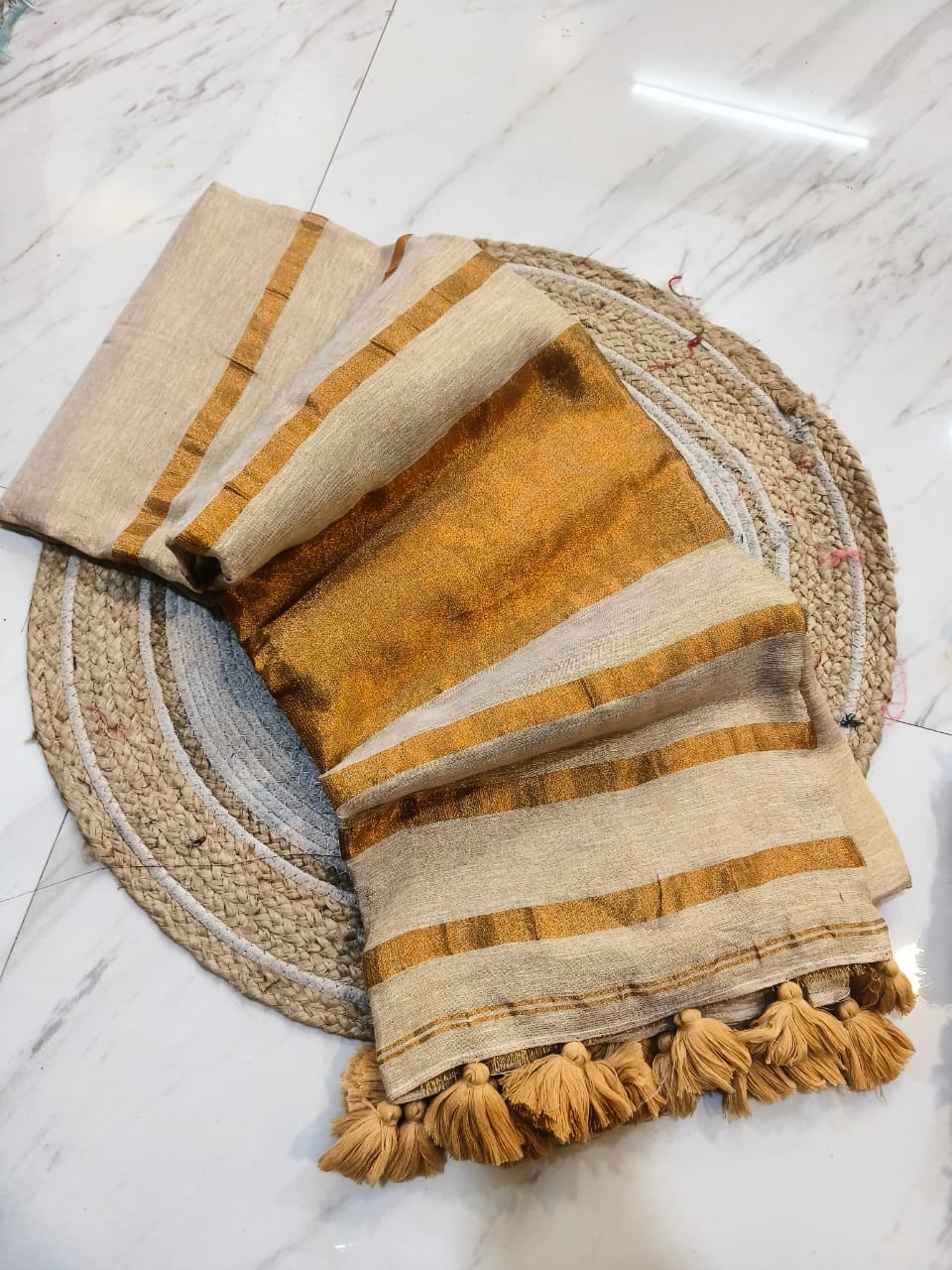 Premium crush linen tissue saree | BL0040