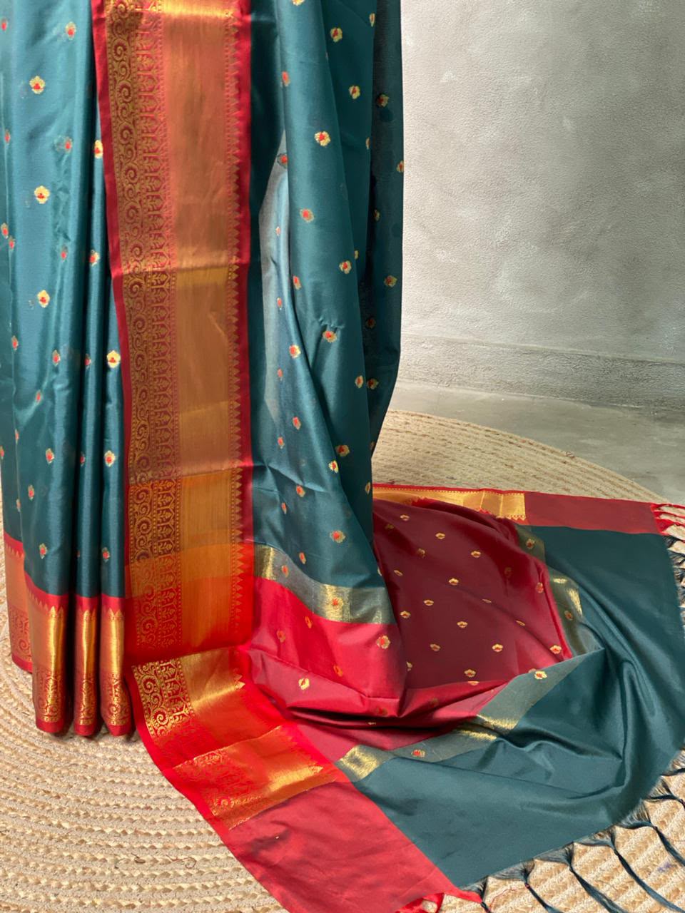 Premium banarasi silk saree with runnimg blouse | RF0010