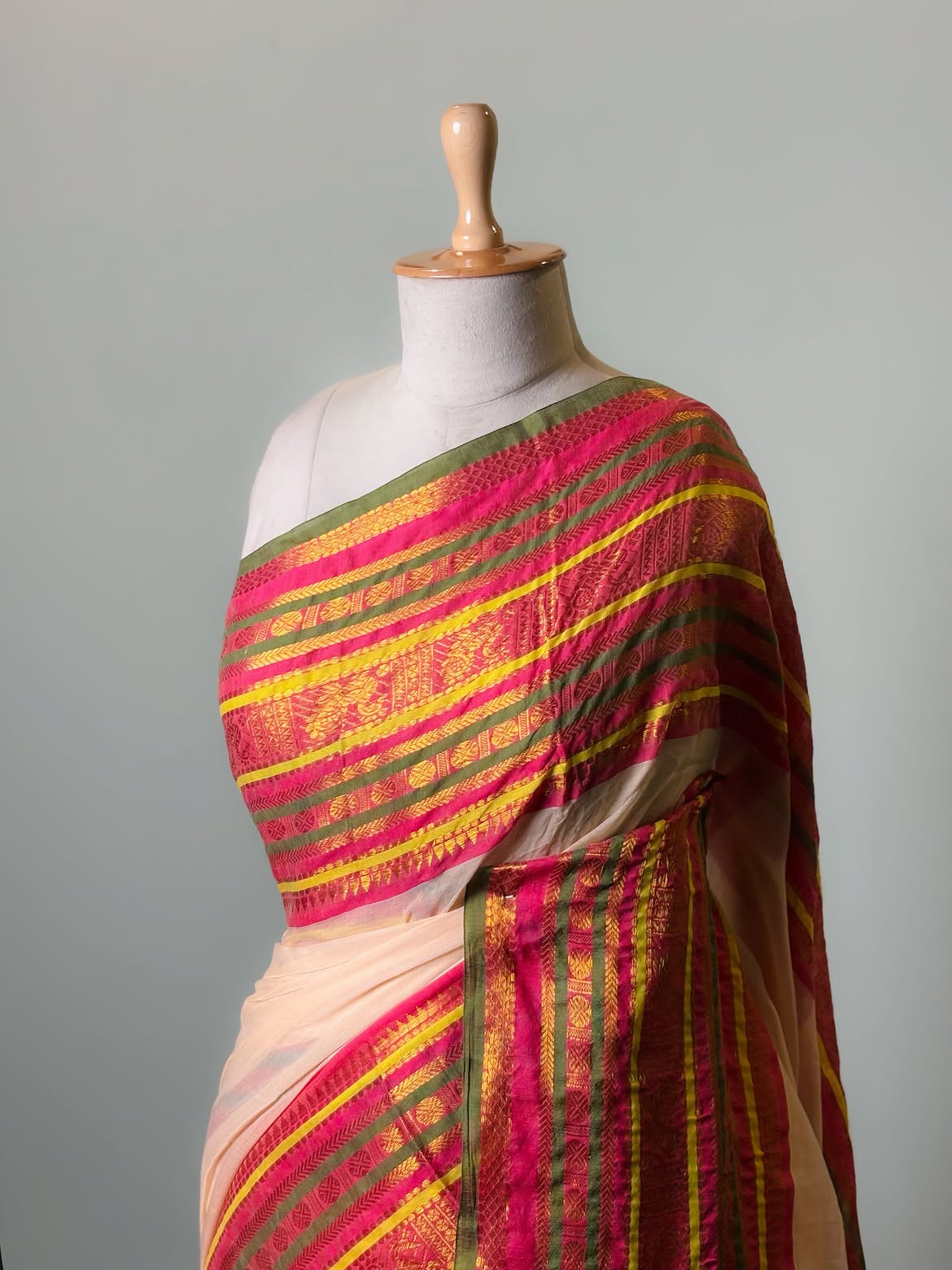 Budget friendly big zari weaving mul cotton saree + running blouse | US0002