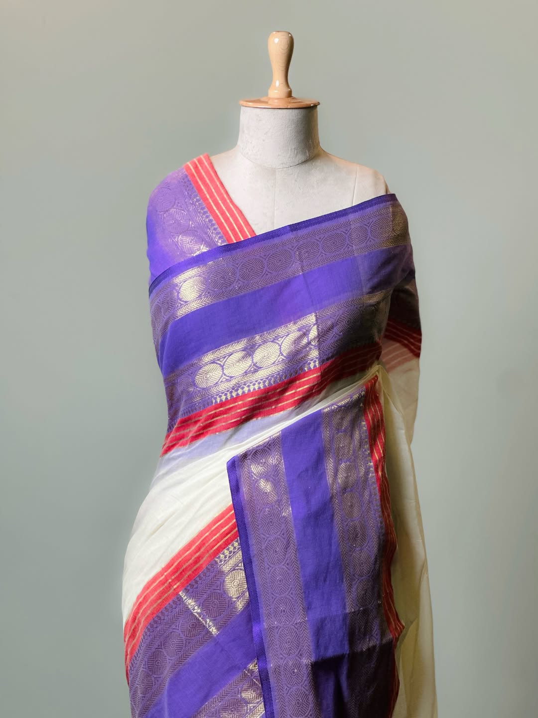 Beaitiful 120 count mul cotton saree with running blouse | SK0012