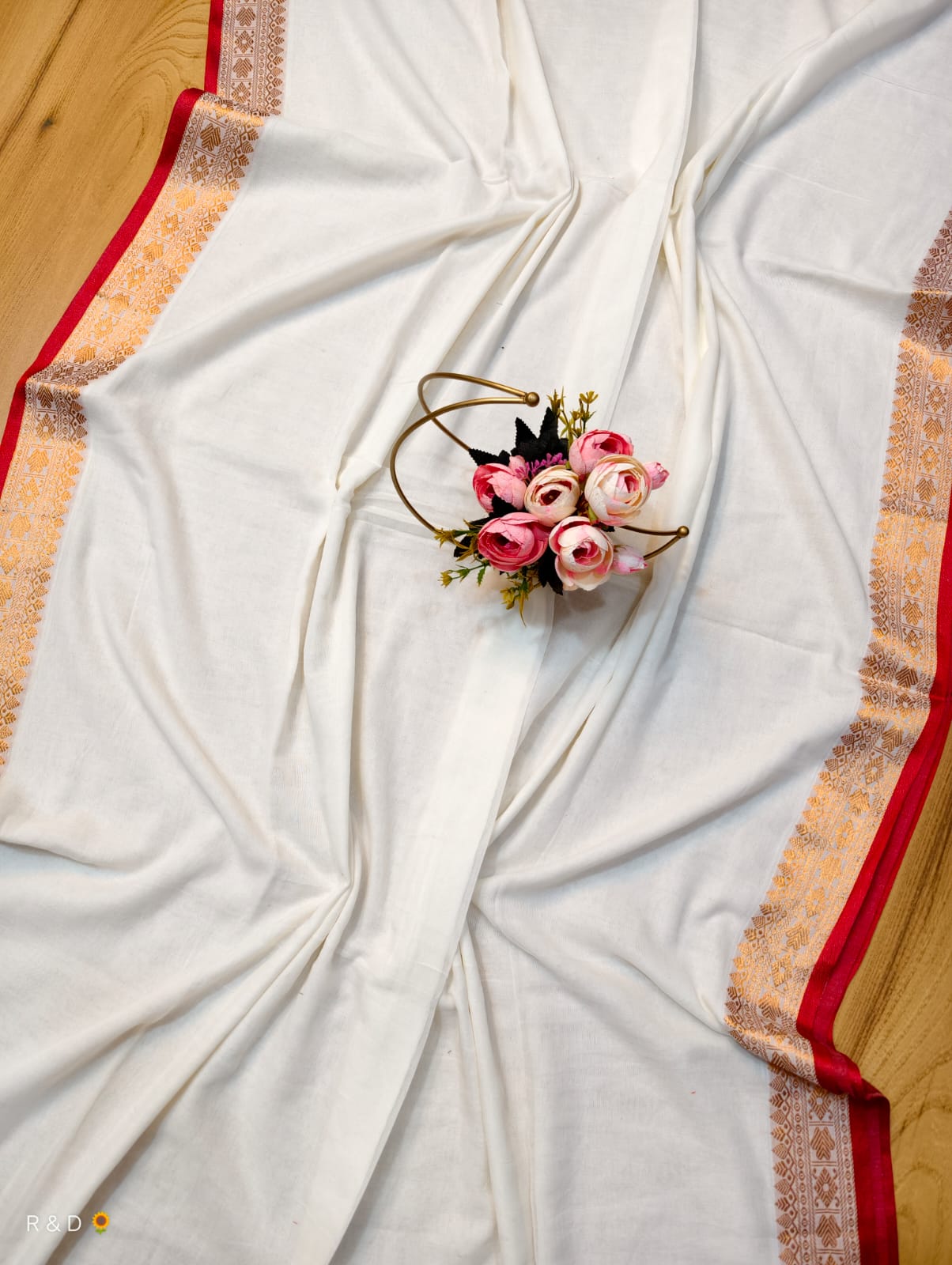 Premium 120 count mul cotton saree with zari woven borders | HL0028