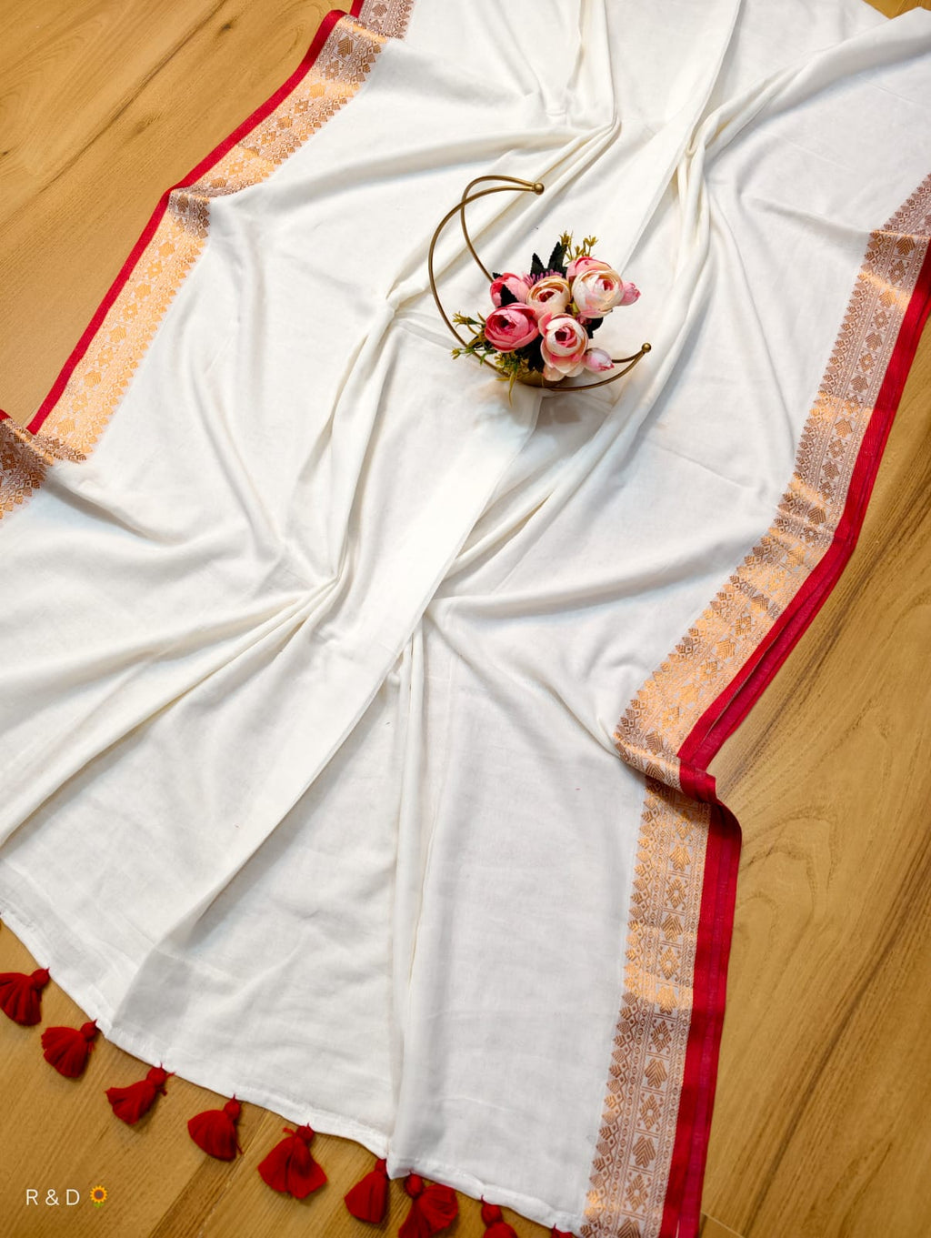 Premium 120 count mul cotton saree with zari woven borders | HL0028