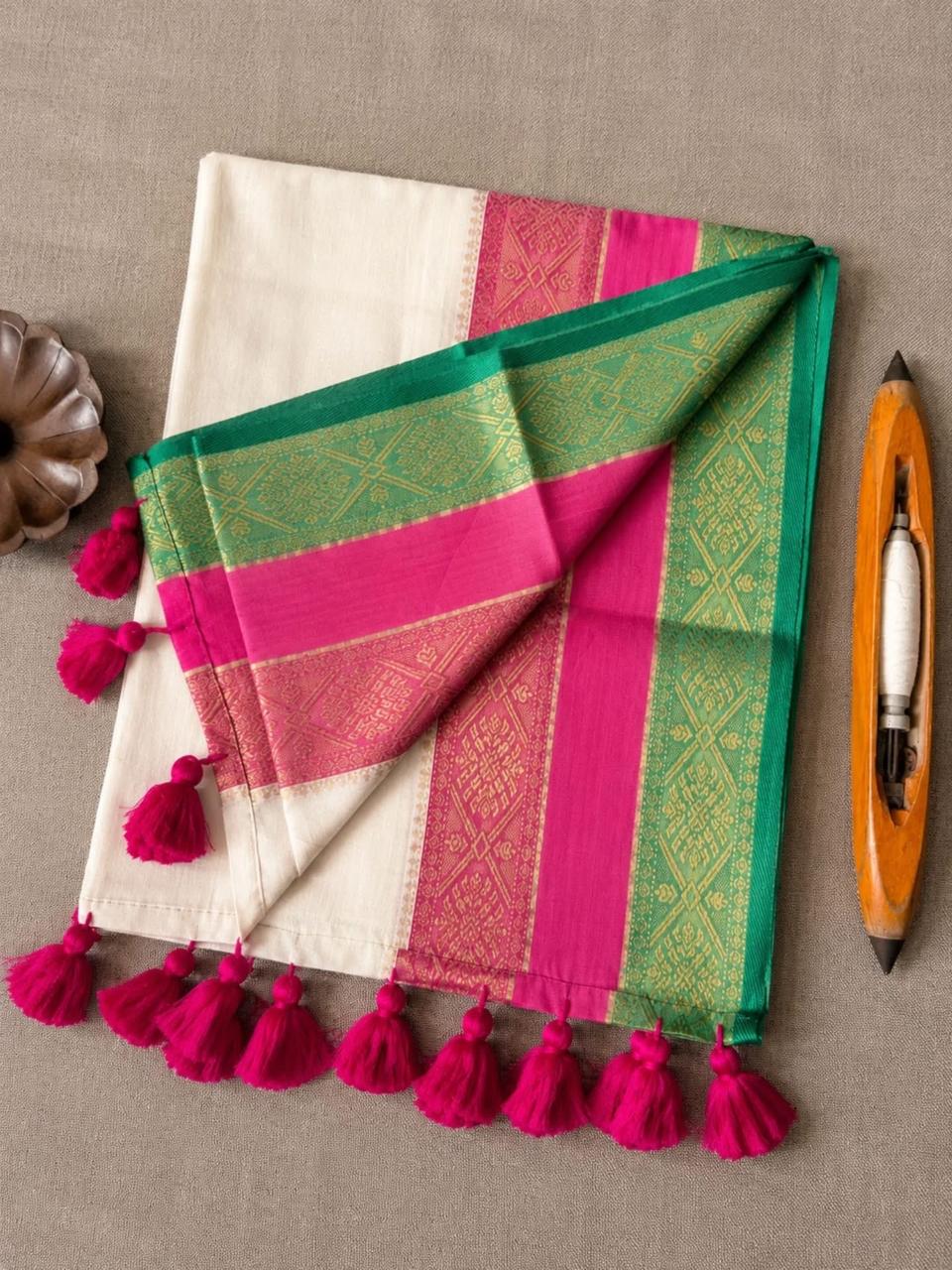 Premium mul cotton saree with blouse | HL0015