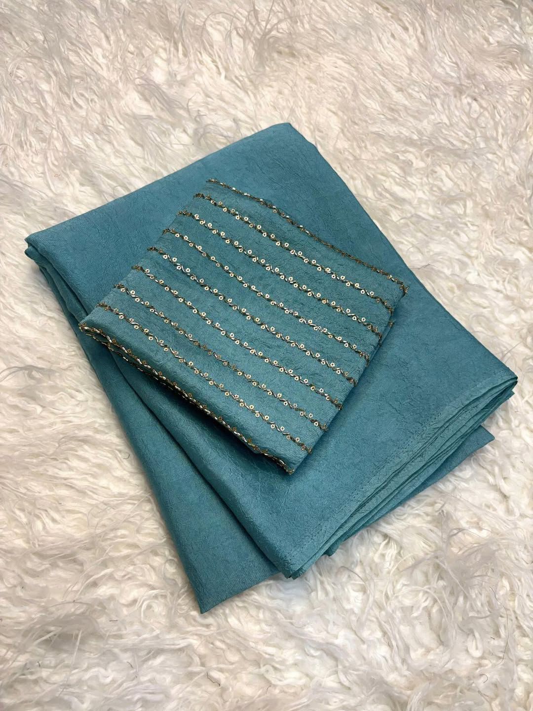 Soft crush silk saree with designer blouse piece | SN0024